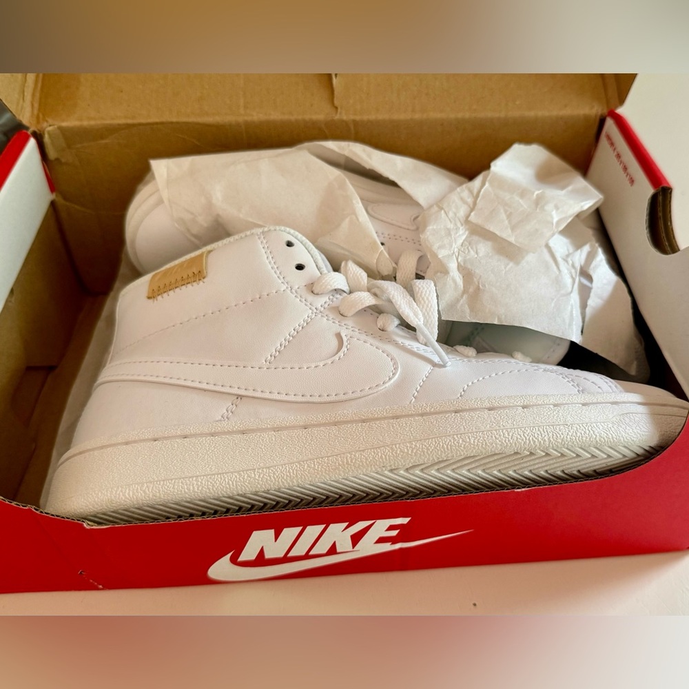 Nike Court Royale 2 Mid